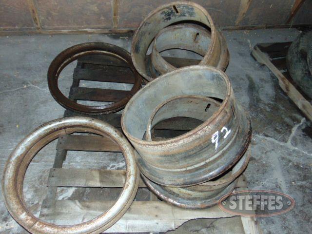 (4) 10-00-20 Dayton rims w-rings,_1.jpg